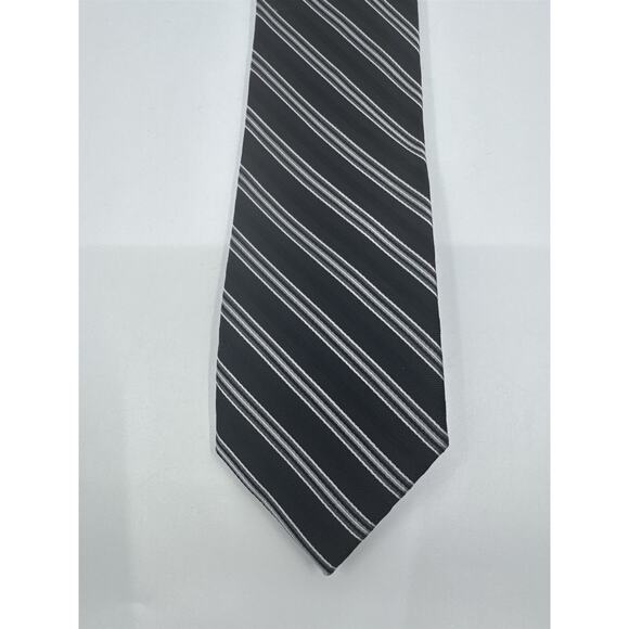 Stafford Tailored Culture Black, White And Silver Men's Neck Tie - Picture 2 of 12